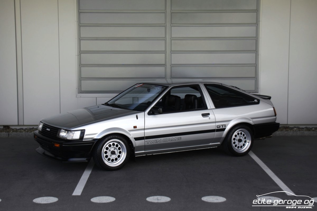 TOYOTA Corolla 1600 GTi Twin Cam AE86 VETERANENGEPRÜFT