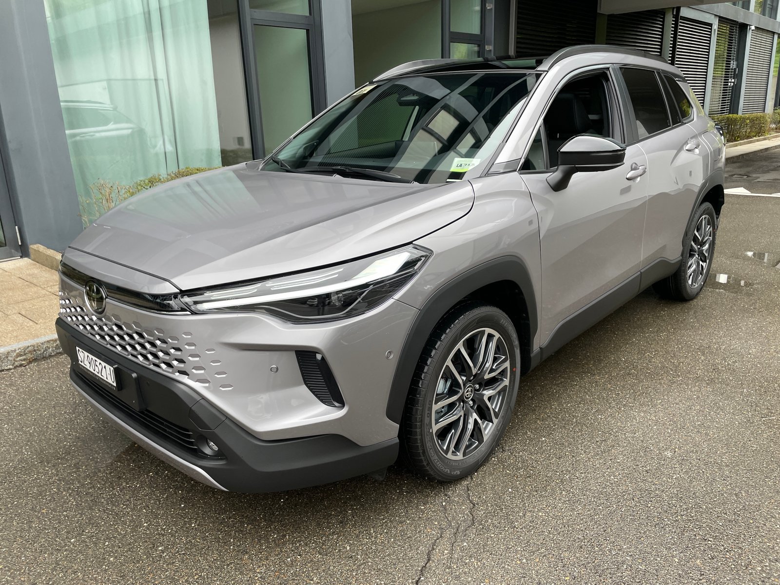 TOYOTA Corolla Cross 2.0 Premium e-CVT AWD