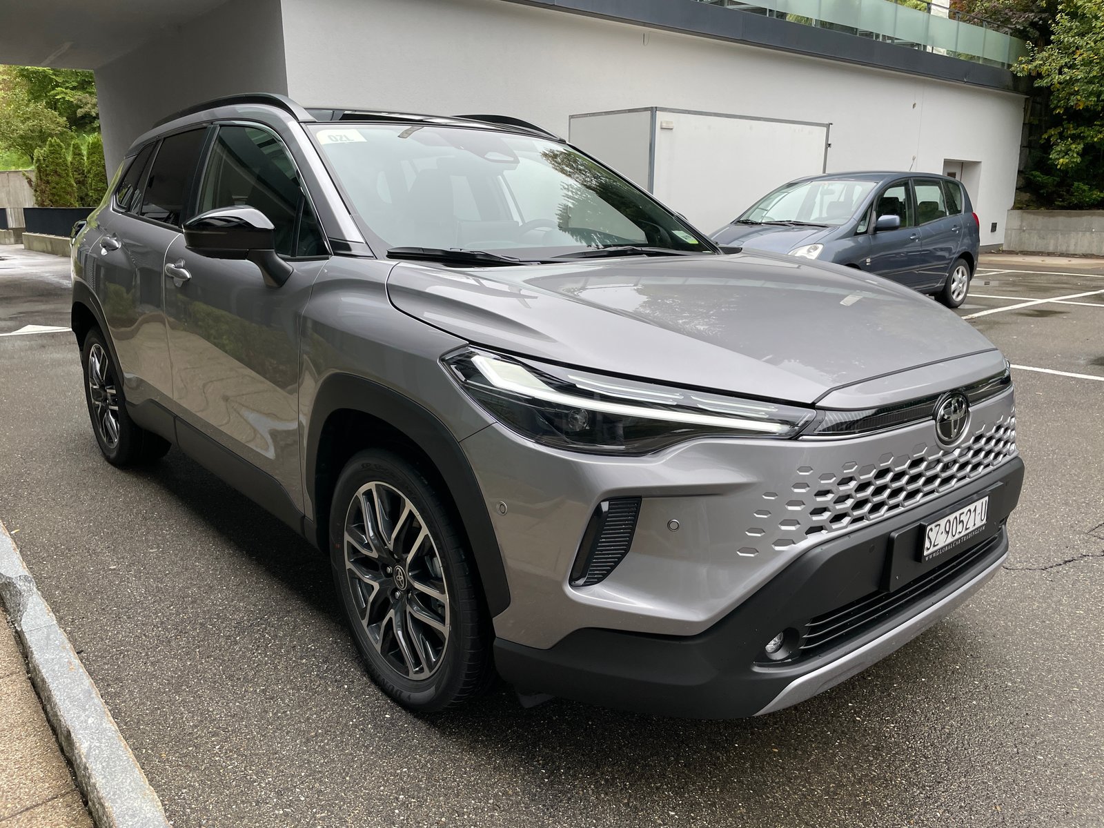 TOYOTA Corolla Cross 2.0 Premium e-CVT AWD, Hybride Integrale Benzina/Elettrica, Auto nuove, Automatico - 7