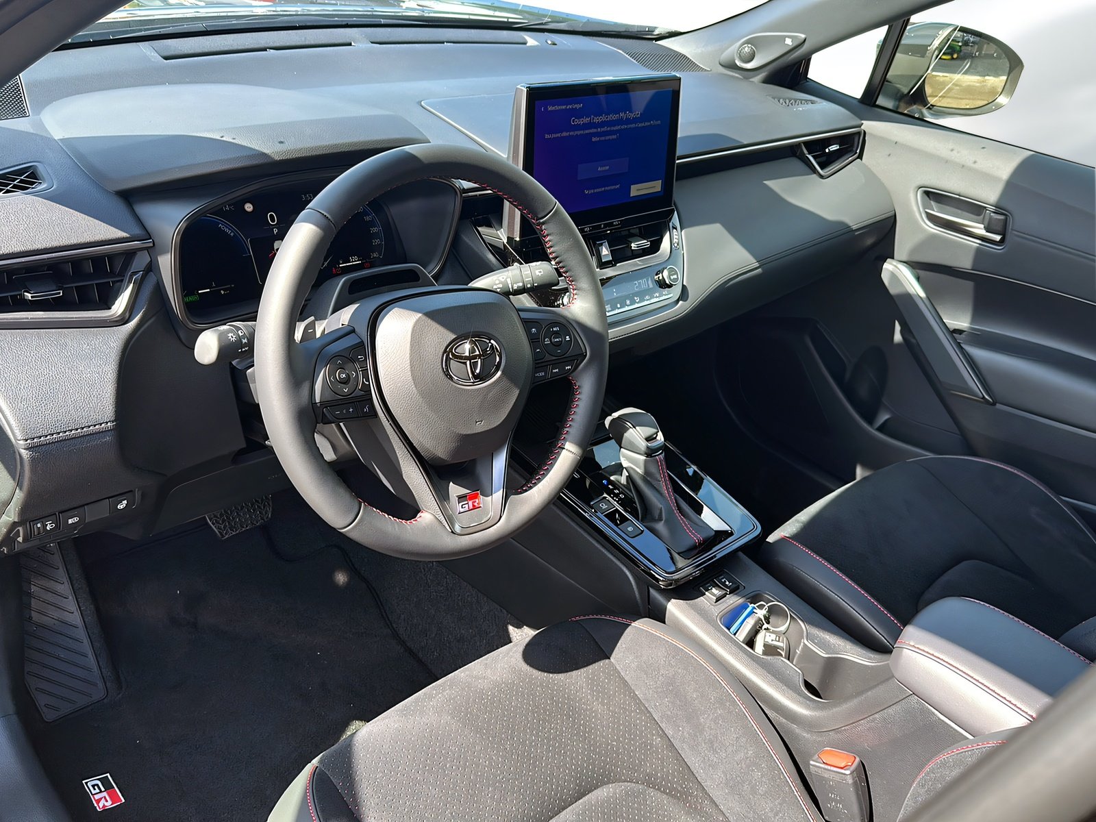 TOYOTA Corolla Cross 2.0 GR Sport e-CVT AWD, Petrol, New car, Automatic - 5