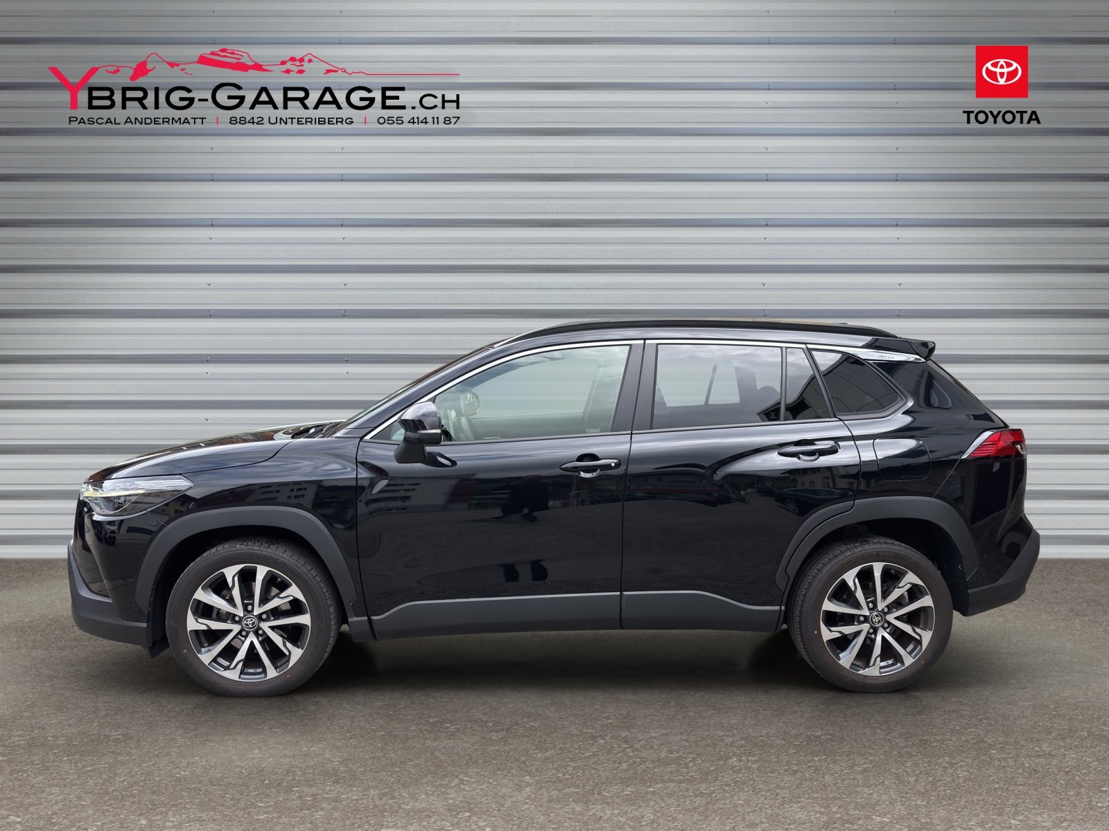 TOYOTA Corolla Cross 2.0 4WD Trend e-CVT, Hybride Intégral Essence/Électricité, Occasion / Utilisé, Automatique - 2