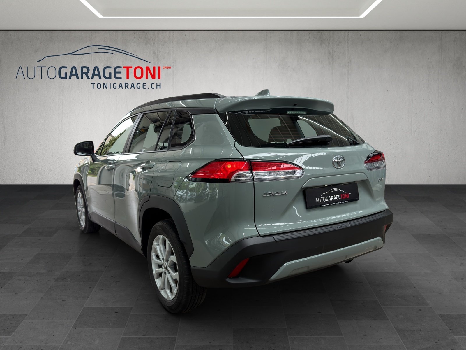 TOYOTA Corolla Cross 1.8 Trend e-CVT, Benzin, Occasion / Gebraucht, Automatik - 7