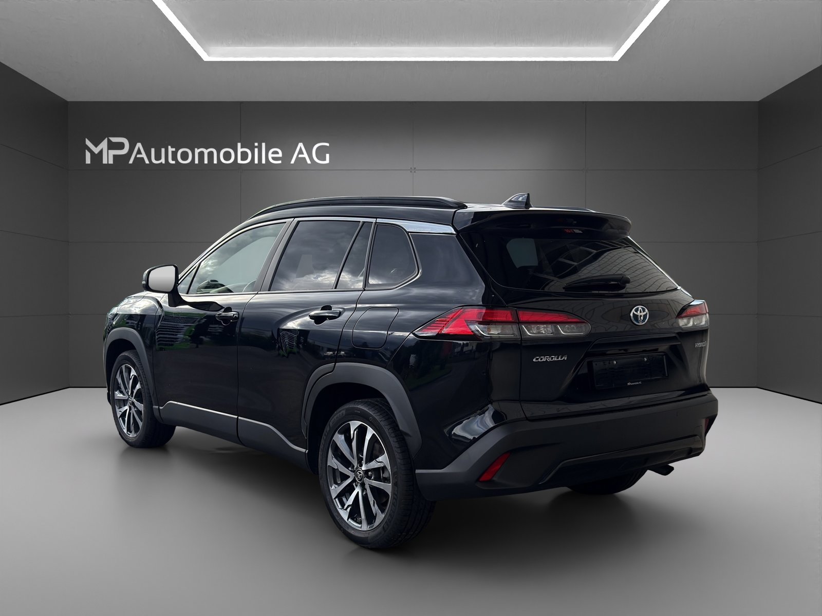 TOYOTA Corolla Cross 2.0 4WD Trend e-CVT, Voll-Hybrid Benzin/Elektro, Occasion / Gebraucht, Automatik - 5