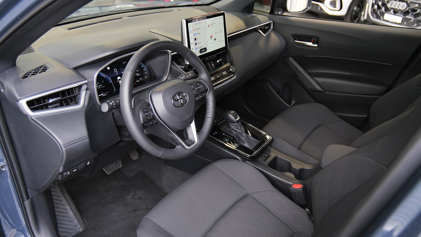 TOYOTA Corolla Cross 2.0 Trend e-CVT, Benzina, Occasioni / Usate, Automatico - 3