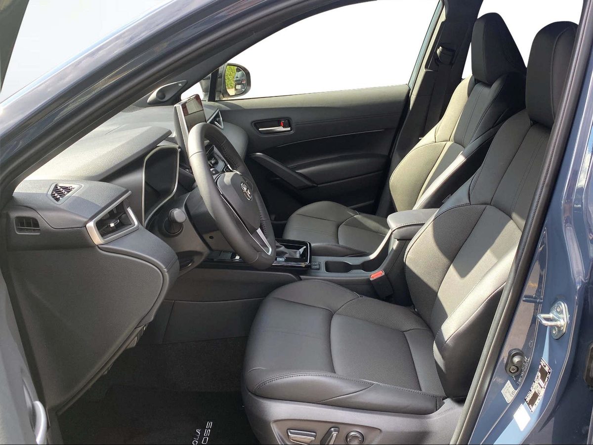 TOYOTA Corolla Cross 2.0 HSD Premium AWD-i, Hybride Intégral Essence/Électricité, Voiture nouvelle, Automatique - 4