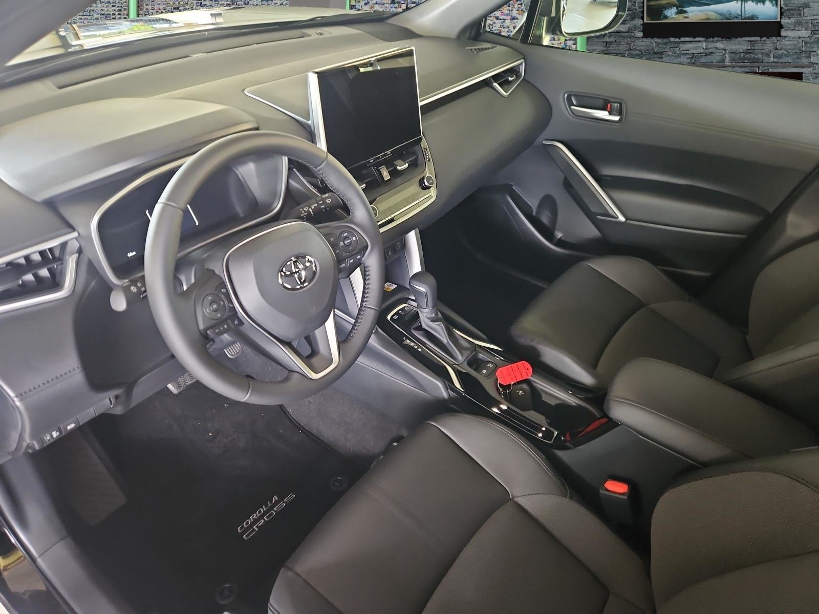 TOYOTA Corolla Cross 2.0 HSD Trend AWD-i, Hybride Intégral Essence/Électricité, Voiture nouvelle, Automatique - 7