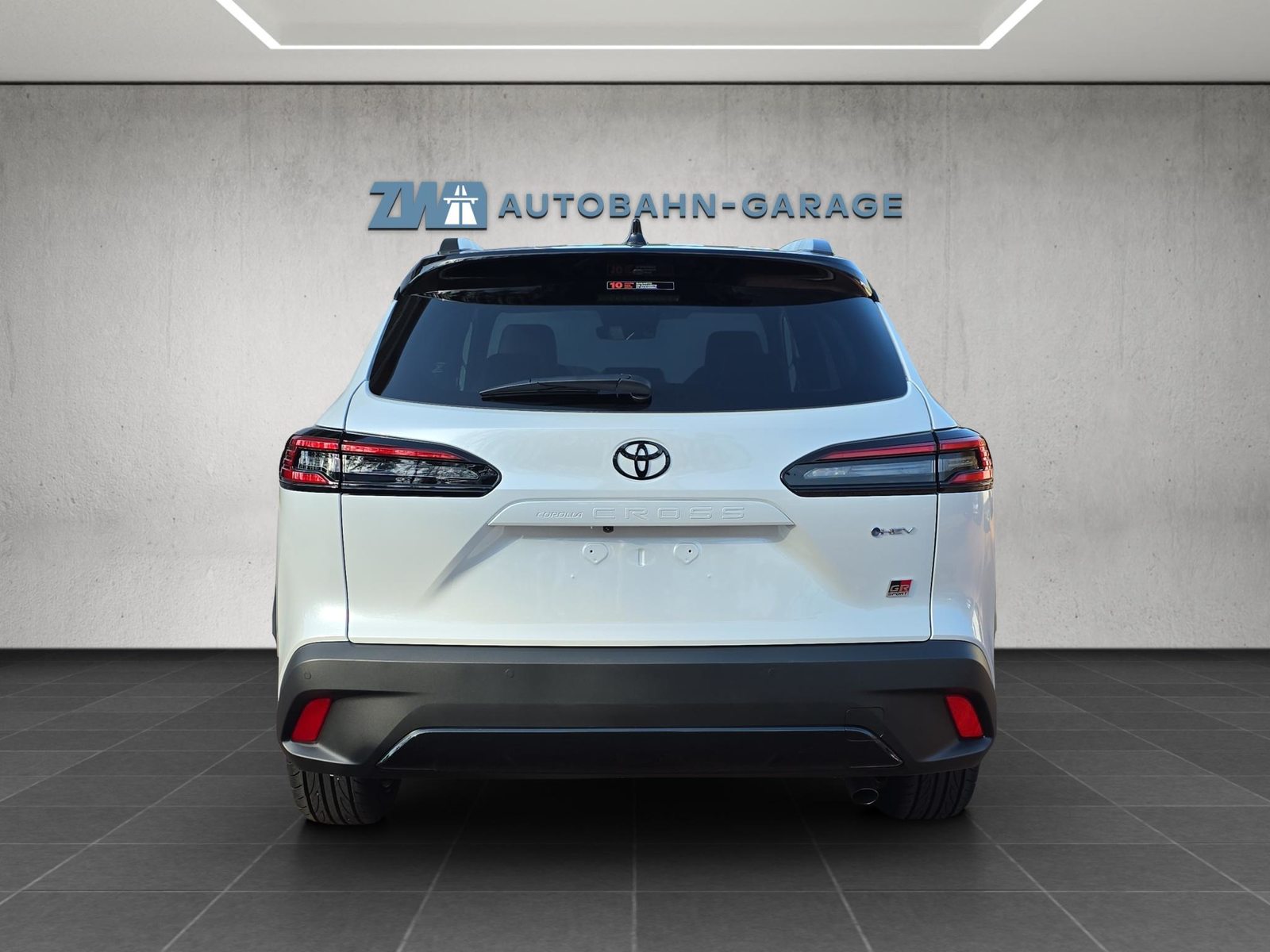 TOYOTA Corolla Cross 2.0 HSD GR Sport AWD-i, Hybride Intégral Essence/Électricité, Voiture nouvelle, Automatique - 4
