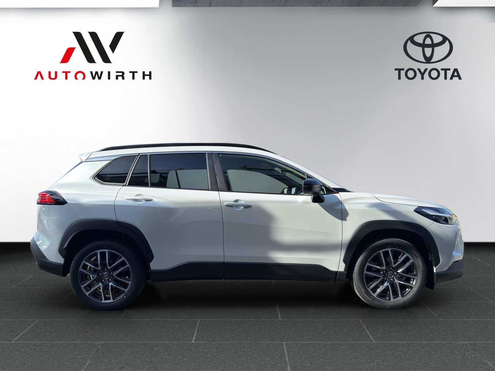 TOYOTA Corolla Cross 2.0 HSD Trend AWD-i, Hybride Integrale Benzina/Elettrica, Auto nuove, Automatico - 4