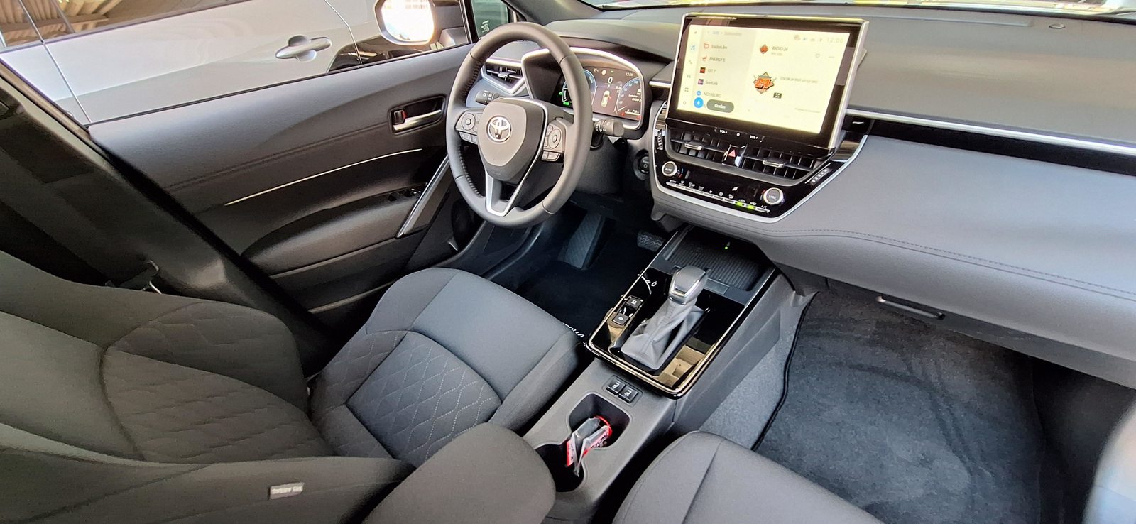 TOYOTA Corolla Cross 2.0 HSD Trend AWD-i, Hybride Integrale Benzina/Elettrica, Auto nuove, Automatico - 7