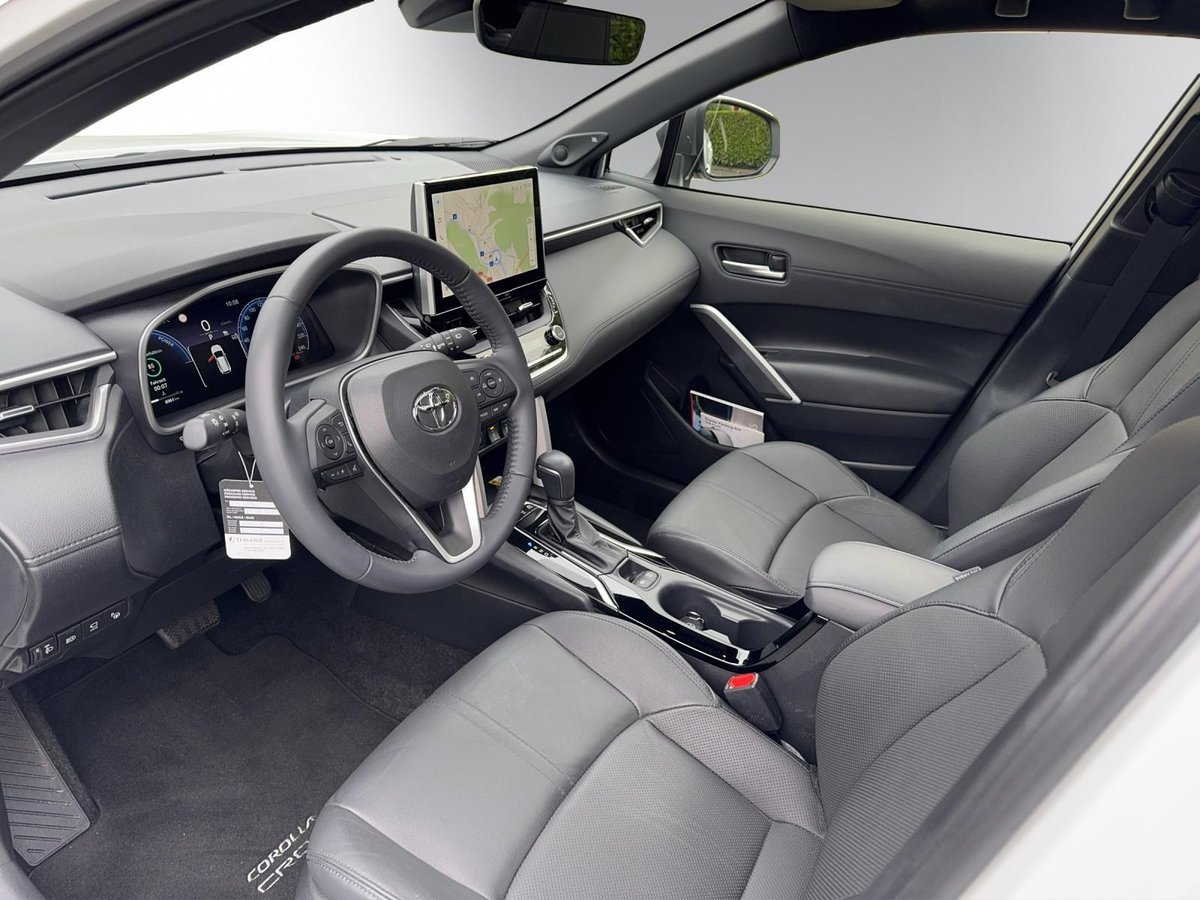 TOYOTA Corolla Cross 2.0 HSD Premium AWD-i, Voll-Hybrid Benzin/Elektro, Occasion / Gebraucht, Automatik - 7