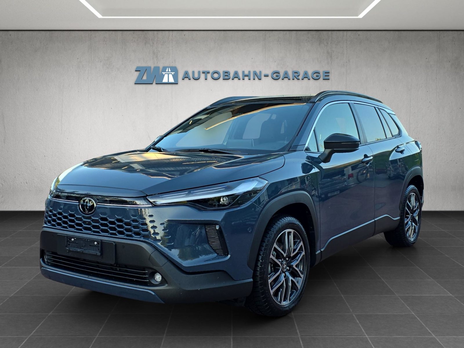 TOYOTA Corolla Cross 2.0 HSD Premium AWD-i