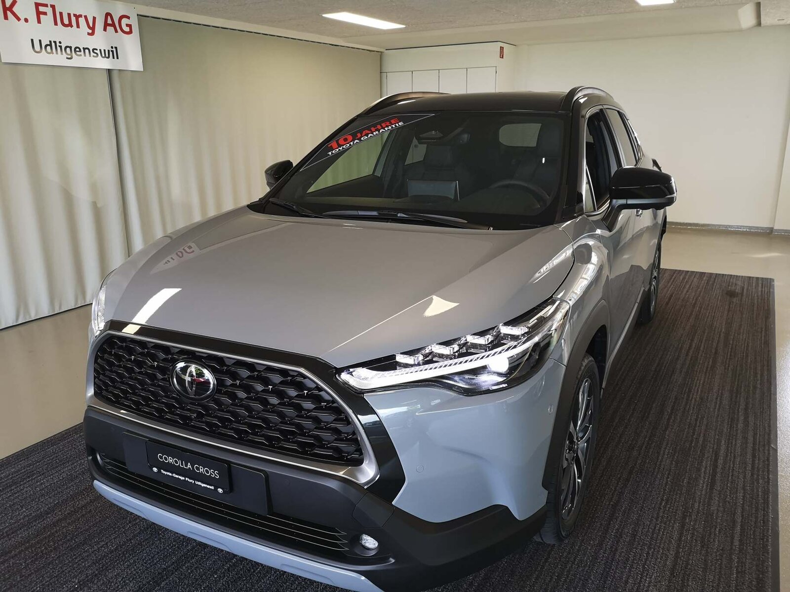 TOYOTA Corolla Cross 2.0 HSD Premium AWD-i, Full-Hybrid Petrol/Electric, Ex-demonstrator, Automatic - 5
