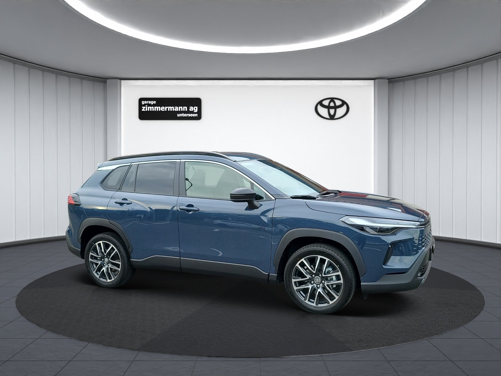 TOYOTA Corolla Cross 2.0 HSD Trend AWD, Full-Hybrid Petrol/Electric, New car, Automatic - 4