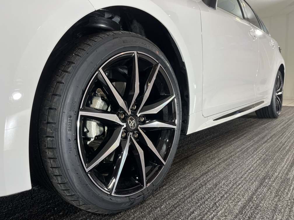 TOYOTA Corolla Touring Sports 2.0 HSD GR Sport, Hybride Integrale Benzina/Elettrica, Auto nuove, Automatico - 5