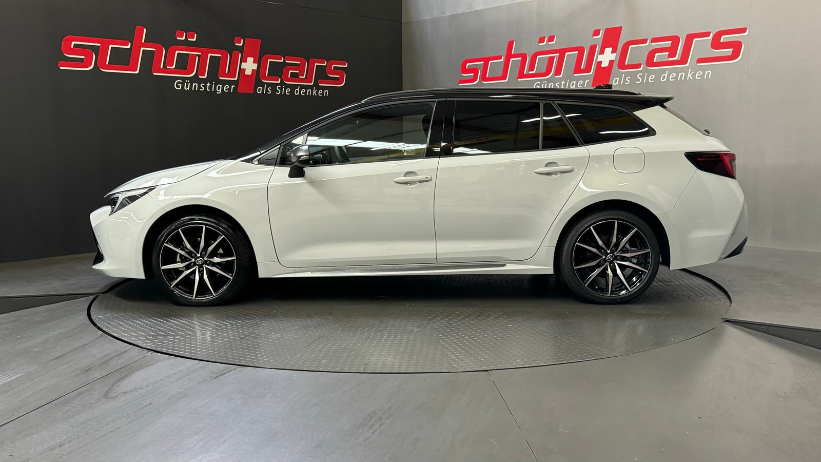 TOYOTA Corolla Touring Sports 2.0 HSD GR Sport e-CVT, Hybride Intégral Essence/Électricité, Voiture nouvelle, Automatique - 3