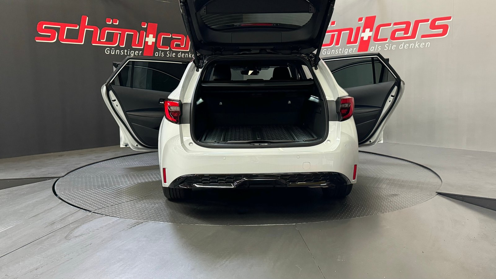 TOYOTA Corolla Touring Sports 2.0 HSD GR Sport e-CVT, Hybride Intégral Essence/Électricité, Voiture nouvelle, Automatique - 6