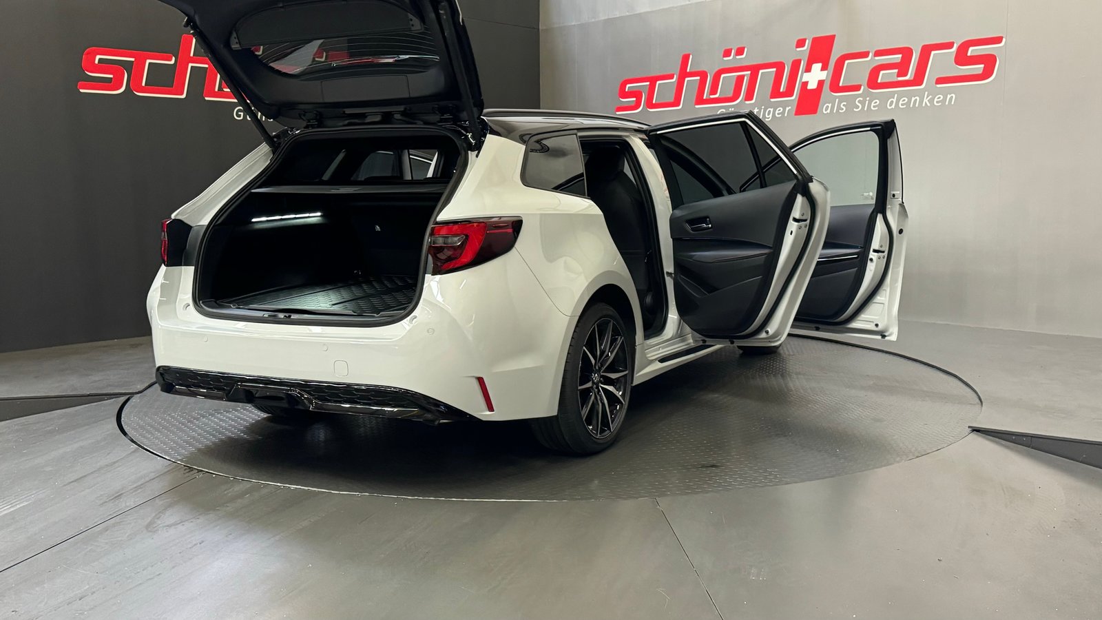 TOYOTA Corolla Touring Sports 2.0 HSD GR Sport e-CVT, Hybride Intégral Essence/Électricité, Voiture nouvelle, Automatique - 7