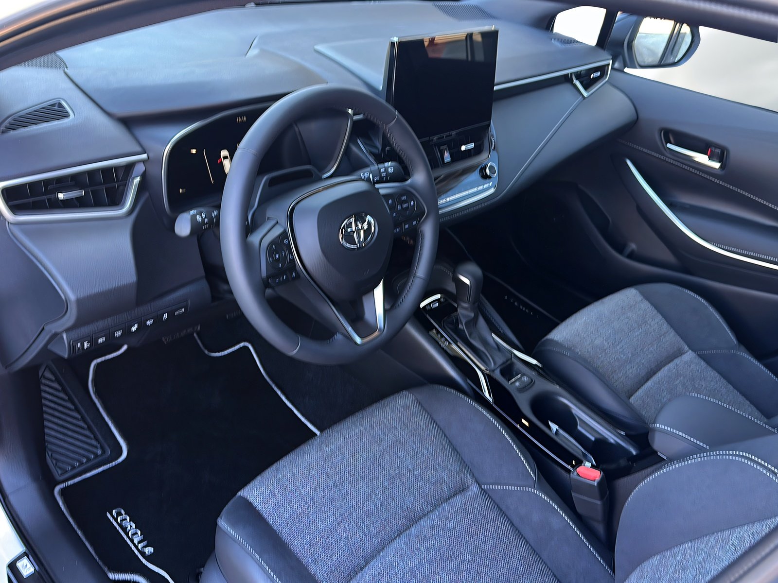 TOYOTA Corolla Touring Sports 2.0 HSD Swiss Edition e-CVT, Benzina, Auto nuove, Automatico - 5