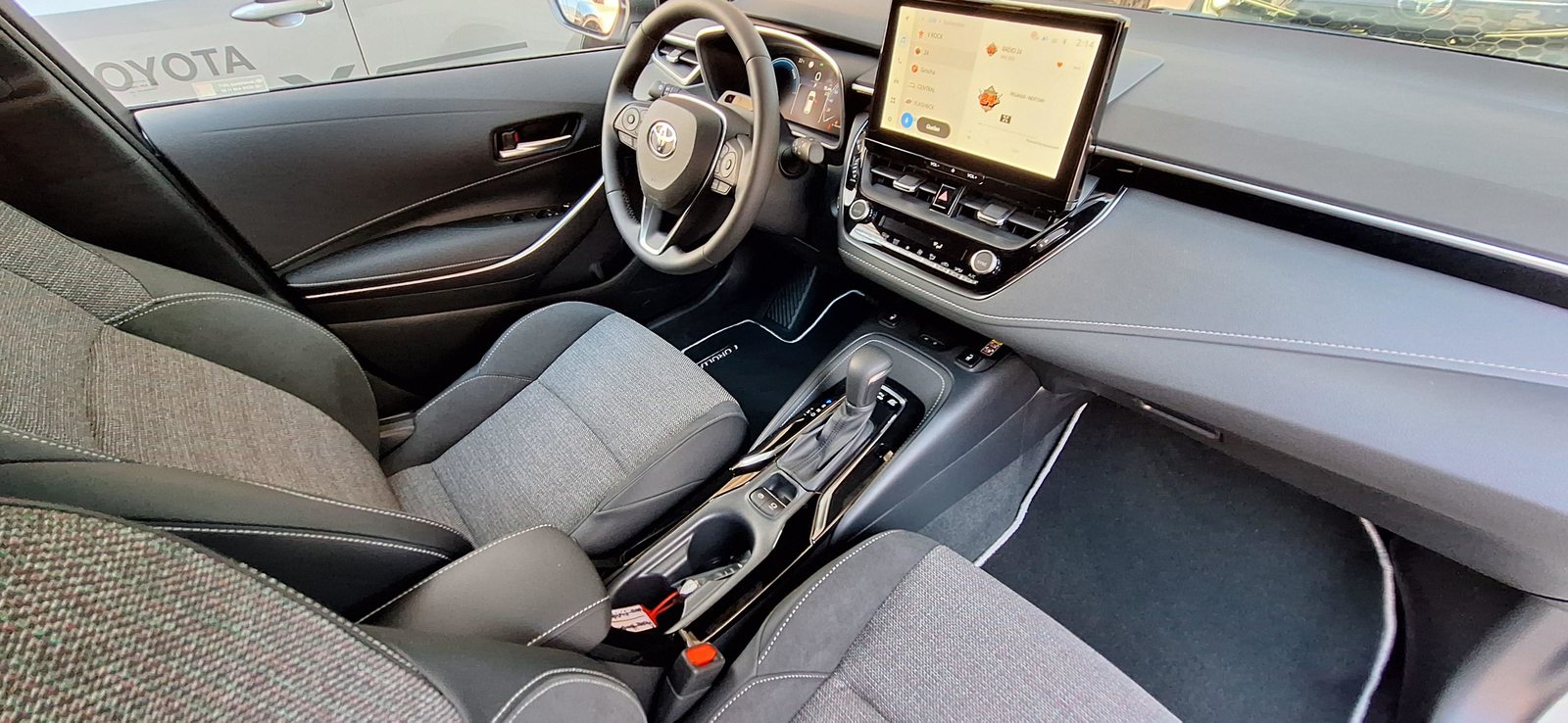 TOYOTA Corolla Touring Sports 2.0 HSD Swiss Edition, Hybride Intégral Essence/Électricité, Voiture nouvelle, Automatique - 6
