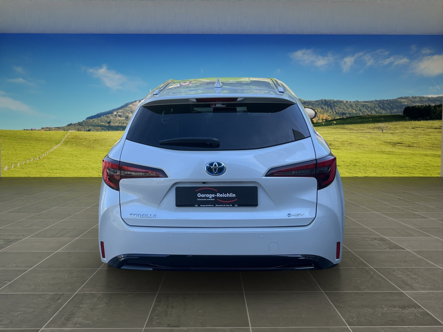 TOYOTA Corolla Touring Sports 2.0 HSD Swiss Edition, Hybride Intégral Essence/Électricité, Voiture nouvelle, Automatique - 4