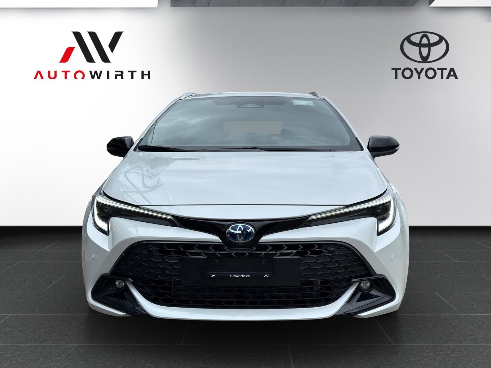 TOYOTA Corolla Touring Sports 2.0 HSD Swiss Edition, Full-Hybrid Petrol/Electric, New car, Automatic - 2