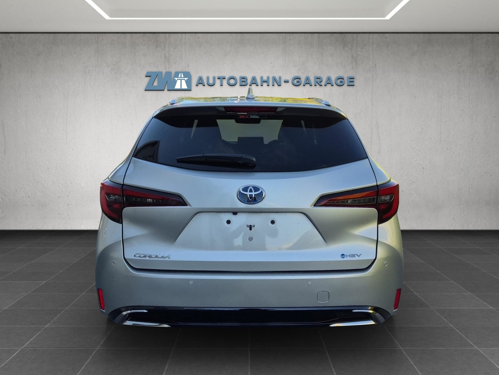 TOYOTA Corolla Touring Sports 2.0 HSD Trend, Hybride Integrale Benzina/Elettrica, Auto nuove, Automatico - 4