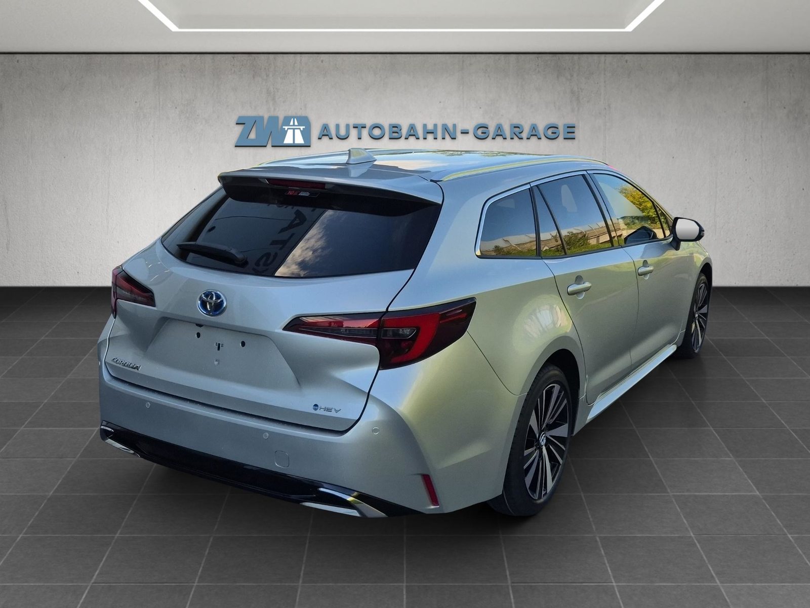 TOYOTA Corolla Touring Sports 2.0 HSD Trend, Hybride Integrale Benzina/Elettrica, Auto nuove, Automatico - 5