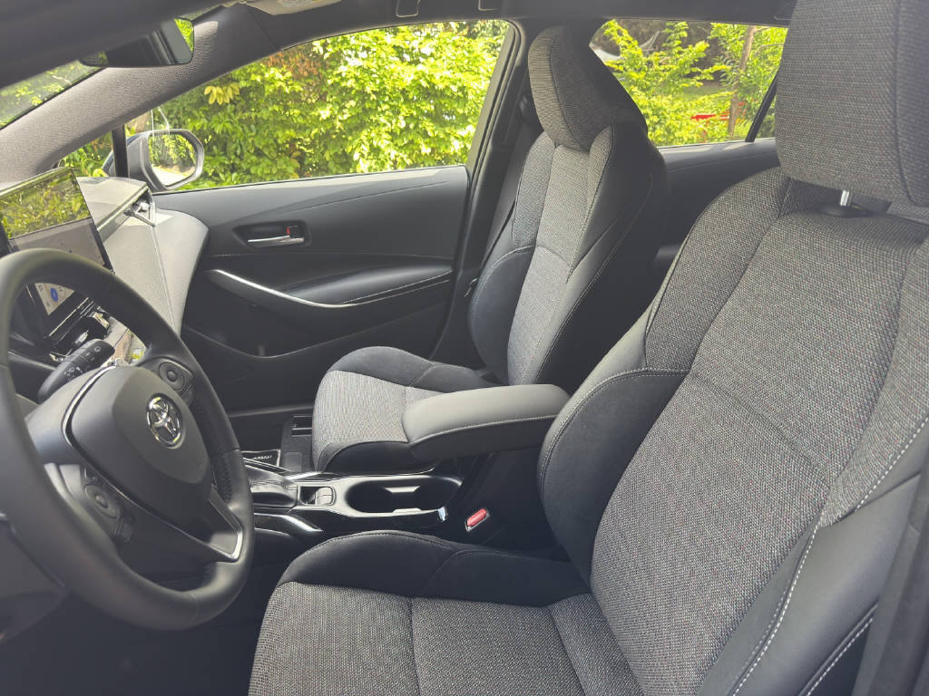 TOYOTA Corolla Touring Sports 2.0 HSD Swiss Edition, Voll-Hybrid Benzin/Elektro, Neuwagen, Automatik - 6