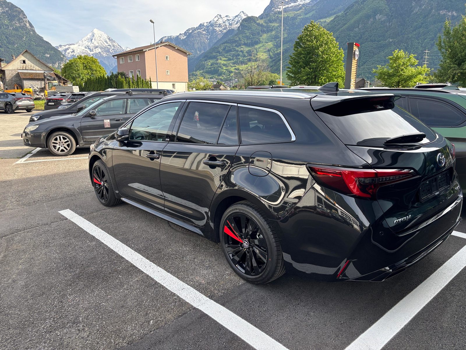 TOYOTA Corolla Touring Sports 2.0 HSD Swiss Edition, Hybride Integrale Benzina/Elettrica, Auto nuove, Automatico - 7