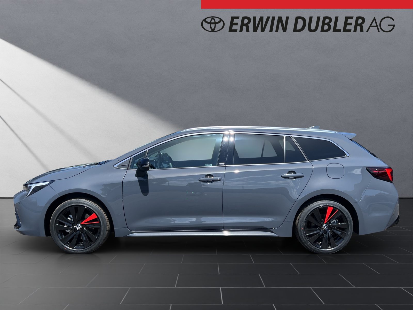 TOYOTA Corolla Touring Sports 2.0 HSD Swiss Edition, Hybride Integrale Benzina/Elettrica, Auto nuove, Automatico - 2