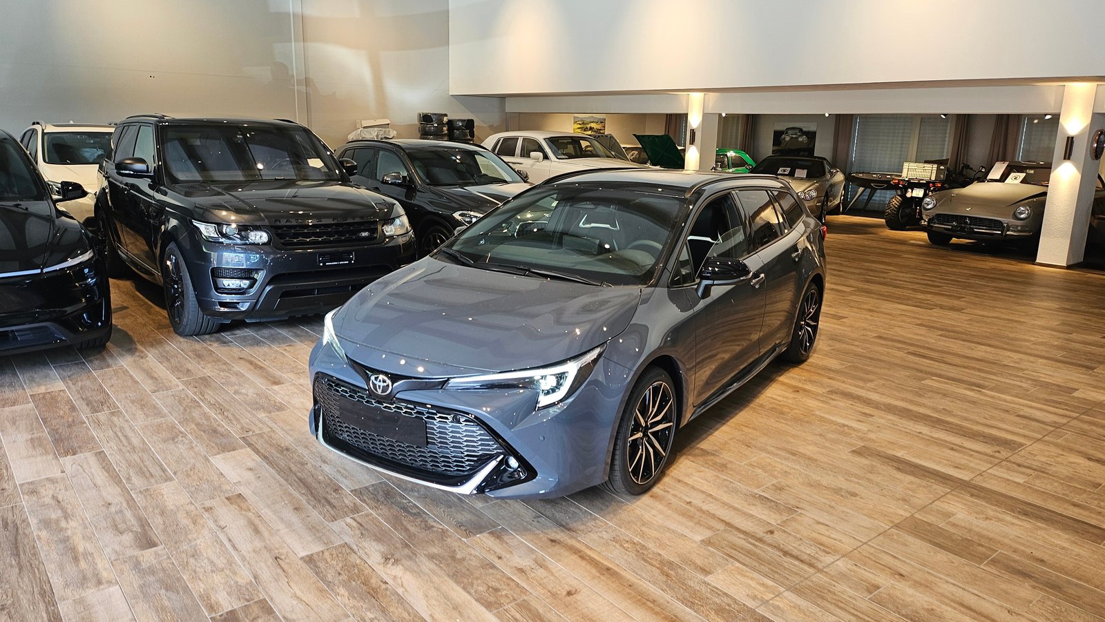 TOYOTA Corolla Touring Sports 2.0 HSD GR Sport e-CVT, Voll-Hybrid Benzin/Elektro, Neuwagen, Automatik - 2