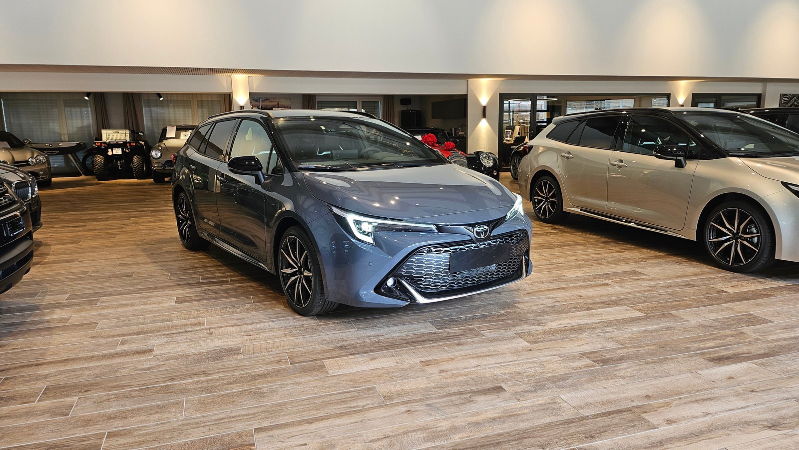 TOYOTA Corolla Touring Sports 2.0 HSD GR Sport e-CVT, Voll-Hybrid Benzin/Elektro, Neuwagen, Automatik - 5