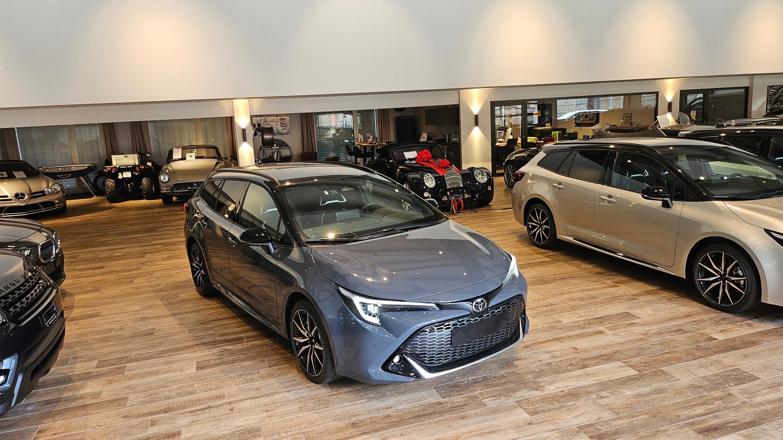 TOYOTA Corolla Touring Sports 2.0 HSD GR Sport e-CVT, Voll-Hybrid Benzin/Elektro, Neuwagen, Automatik - 6