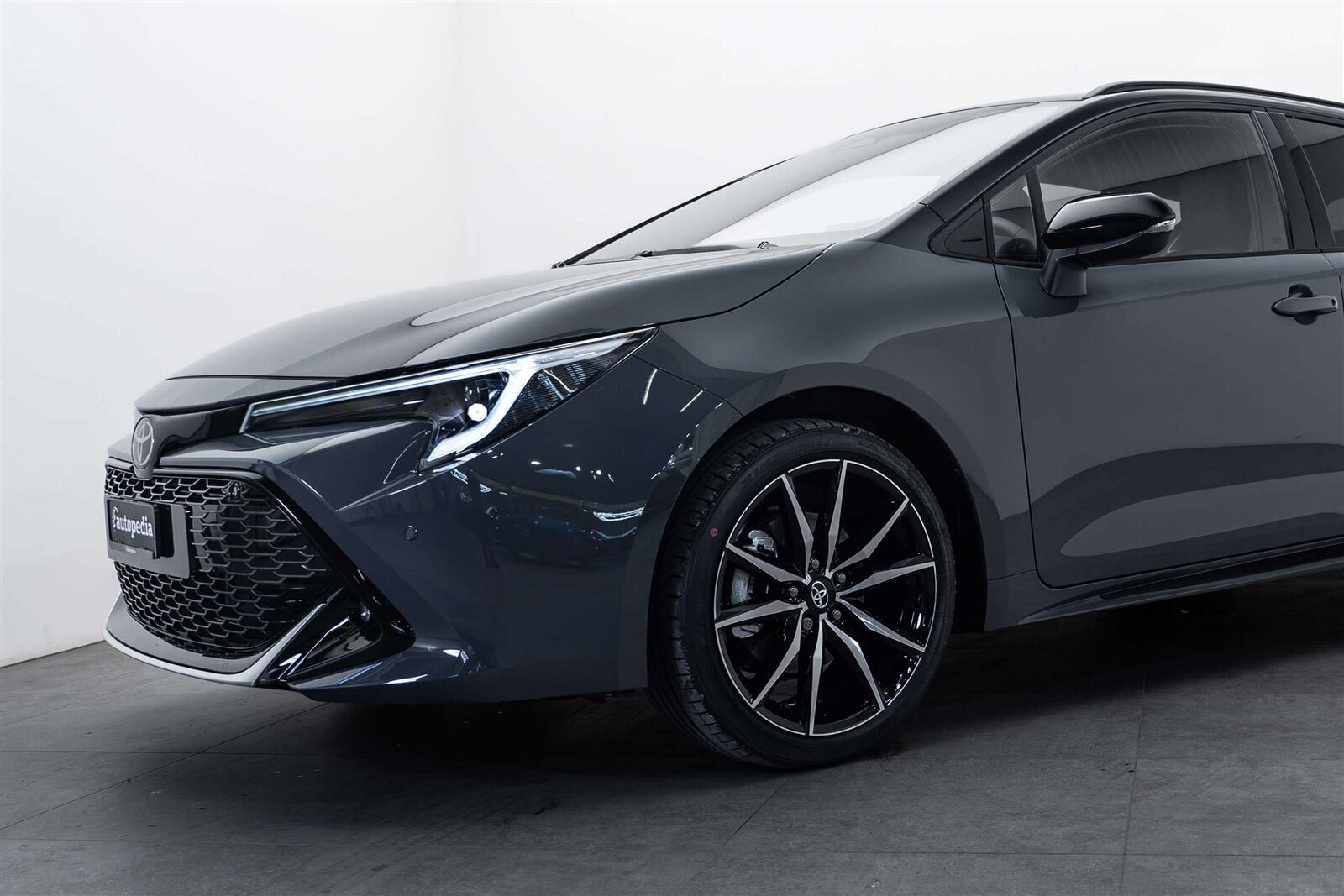 TOYOTA Corolla Touring Sports 2.0 HSD GR Sport e-CVT Automat, Hybride Integrale Benzina/Elettrica, Auto nuove, Automatico - 2