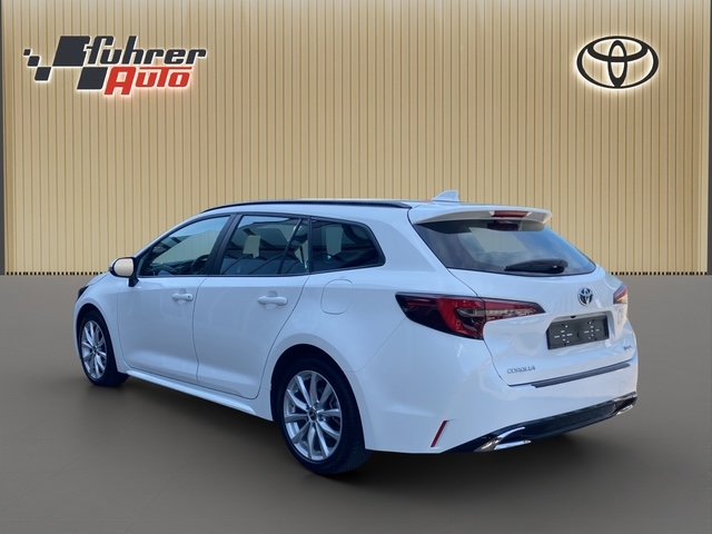 TOYOTA Corolla Touring Sports 1.8 HSD Comfort, Hybride Intégral Essence/Électricité, Occasion / Utilisé, Automatique - 4