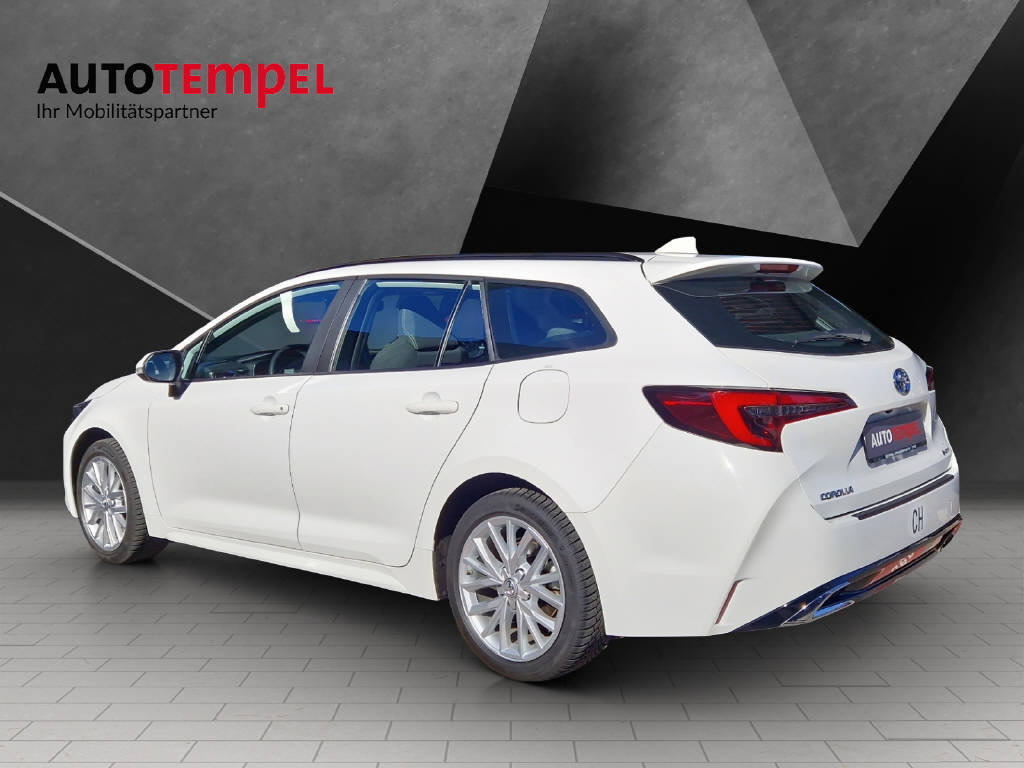 TOYOTA Corolla Touring Sports 1.8 HSD 45958/012, Hybride Intégral Essence/Électricité, Occasion / Utilisé, Automatique - 3