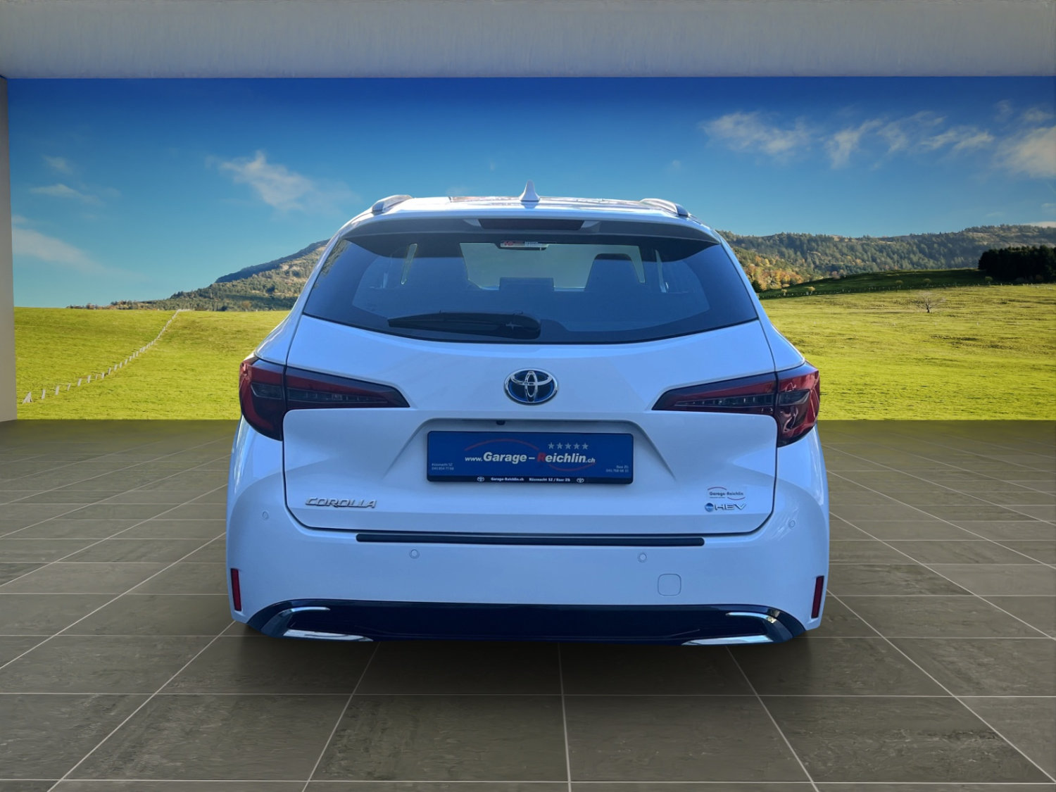 TOYOTA Corolla Touring Sports 1.8 HSD Comfort, Hybride Intégral Essence/Électricité, Occasion / Utilisé, Automatique - 4