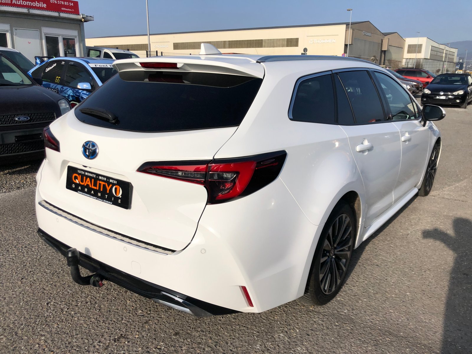 TOYOTA COROLLA, Full-Hybrid Petrol/Electric, Second hand / Used, Automatic - 4