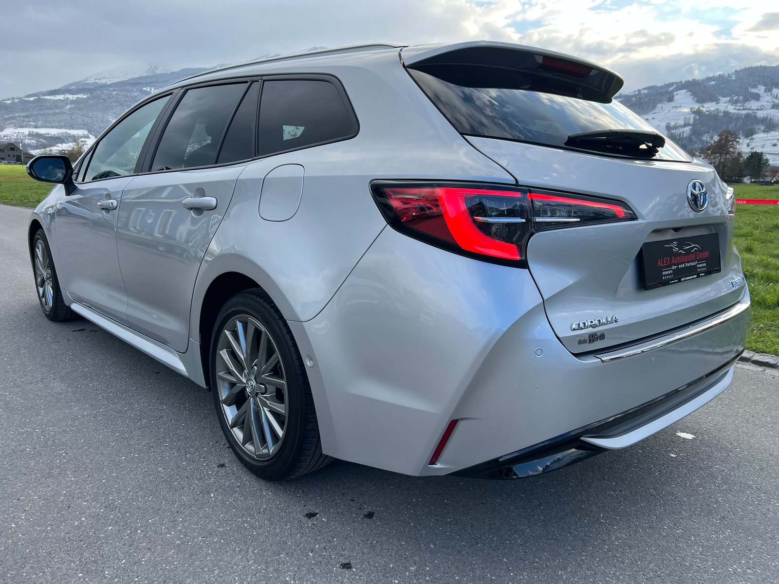 TOYOTA COROLLA Touring Sports 2.0 HSD Premium e-CVT, Hybride Integrale Benzina/Elettrica, Occasioni / Usate, Automatico - 4
