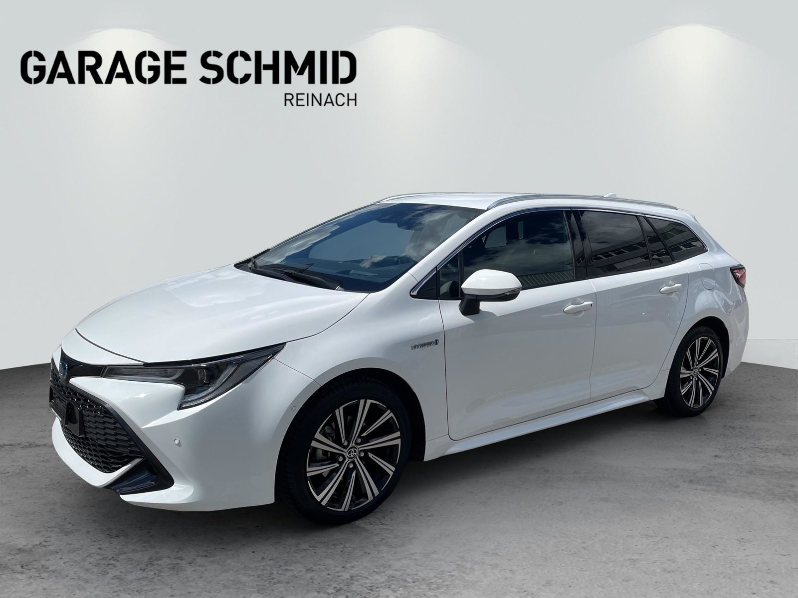 TOYOTA Corolla Touring Sports 1.8 HSD Trend