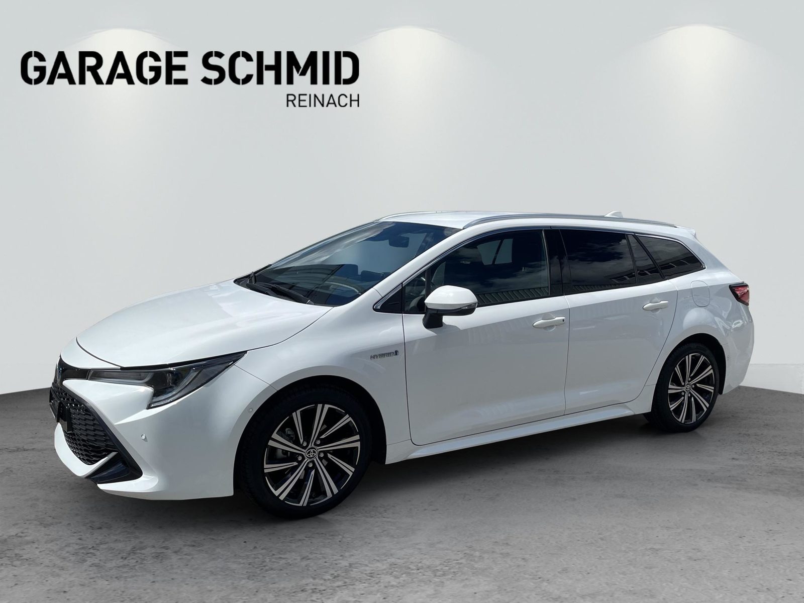 TOYOTA Corolla Touring Sports 1.8 HSD Trend, Full-Hybrid Petrol/Electric, Second hand / Used, Automatic - 3