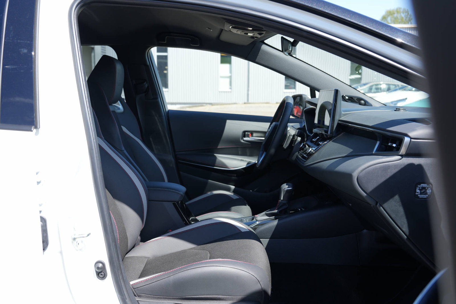 TOYOTA Corolla Touring Sports 2.0 HSD GR Sport, Voll-Hybrid Benzin/Elektro, Occasion / Gebraucht, Automatik - 7