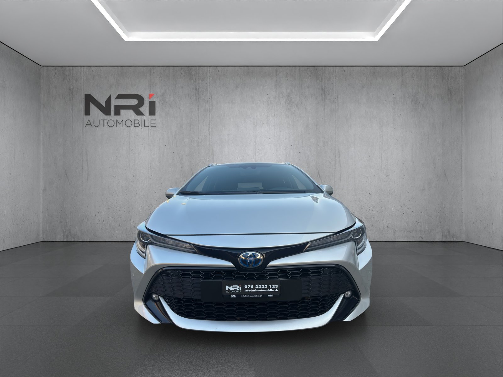 TOYOTA Corolla Touring Sports 2.0 HSD Trend, Hybride Intégral Essence/Électricité, Occasion / Utilisé, Automatique - 2