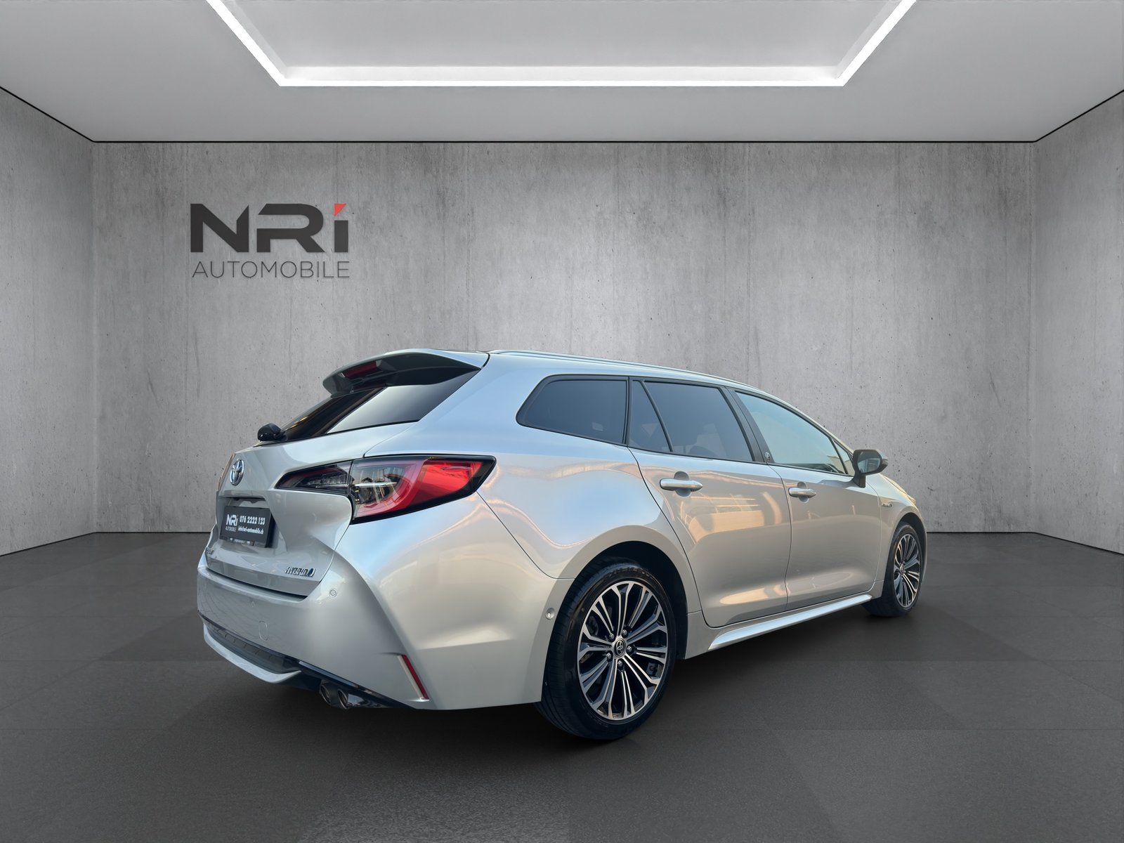 TOYOTA Corolla Touring Sports 2.0 HSD Trend, Hybride Intégral Essence/Électricité, Occasion / Utilisé, Automatique - 5
