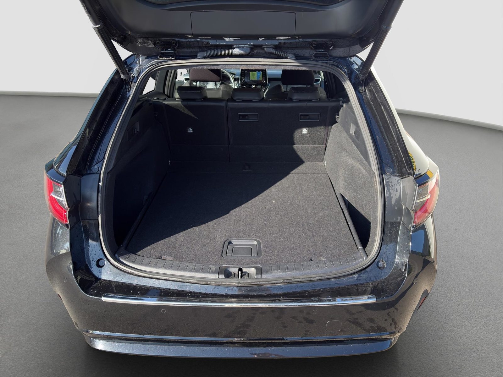 TOYOTA Corolla Touring Sports 1.8 HSD Trend, Voll-Hybrid Benzin/Elektro, Occasion / Gebraucht, Automatik - 7