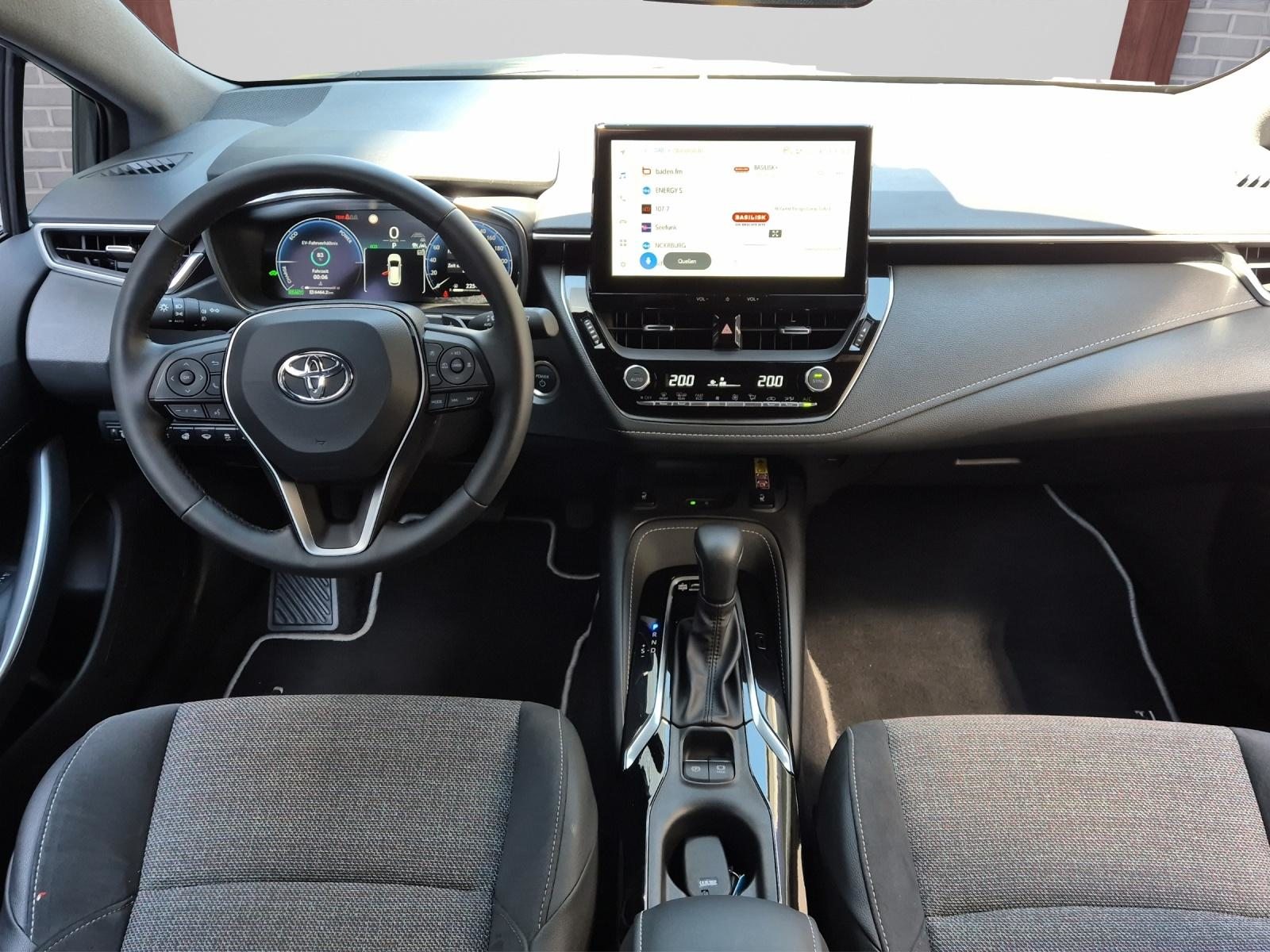 TOYOTA Corolla Touring Sports 2.0 HSD Trend inkl. Winterräder und , Voll-Hybrid Benzin/Elektro, Occasion / Gebraucht, Automatik - 7