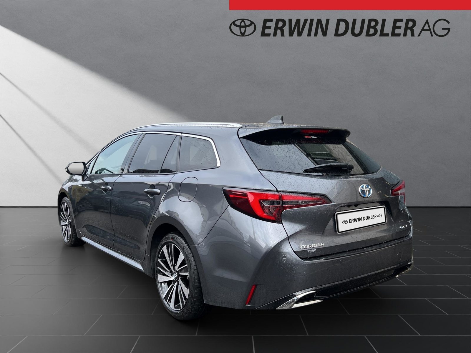 TOYOTA Corolla 1.8 HSD Trend, Full-Hybrid Petrol/Electric, Second hand / Used, Automatic - 3