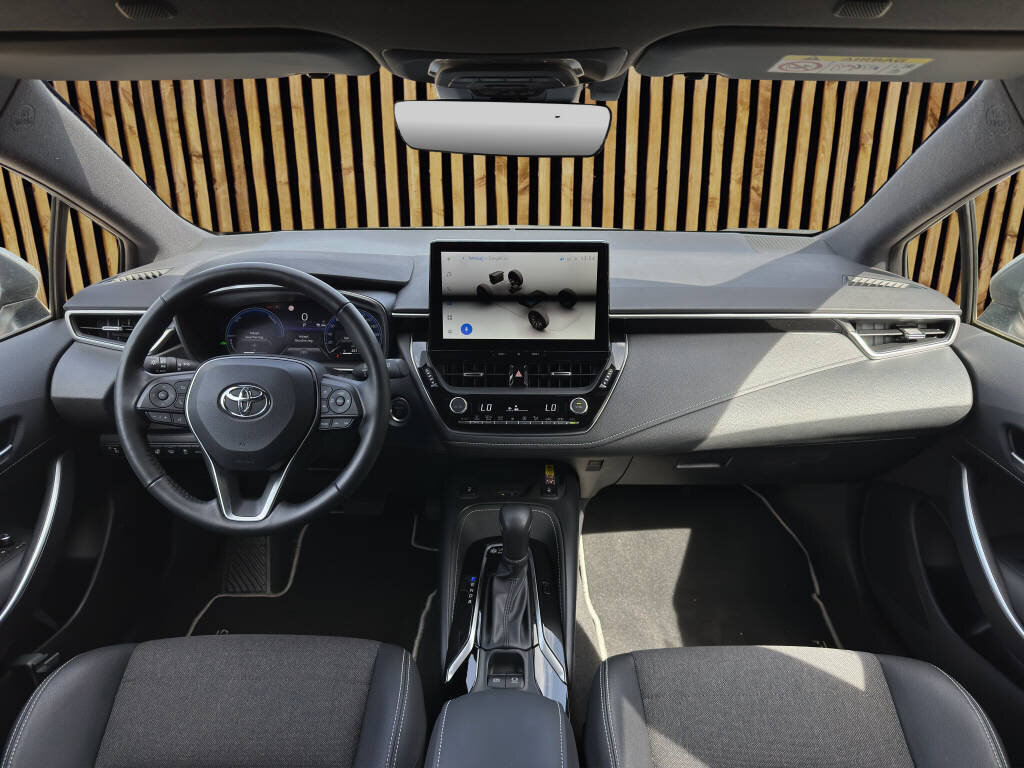 TOYOTA Corolla Touring Sports 1.8 HSD Trend, Hybride Intégral Essence/Électricité, Occasion / Utilisé, Automatique - 7