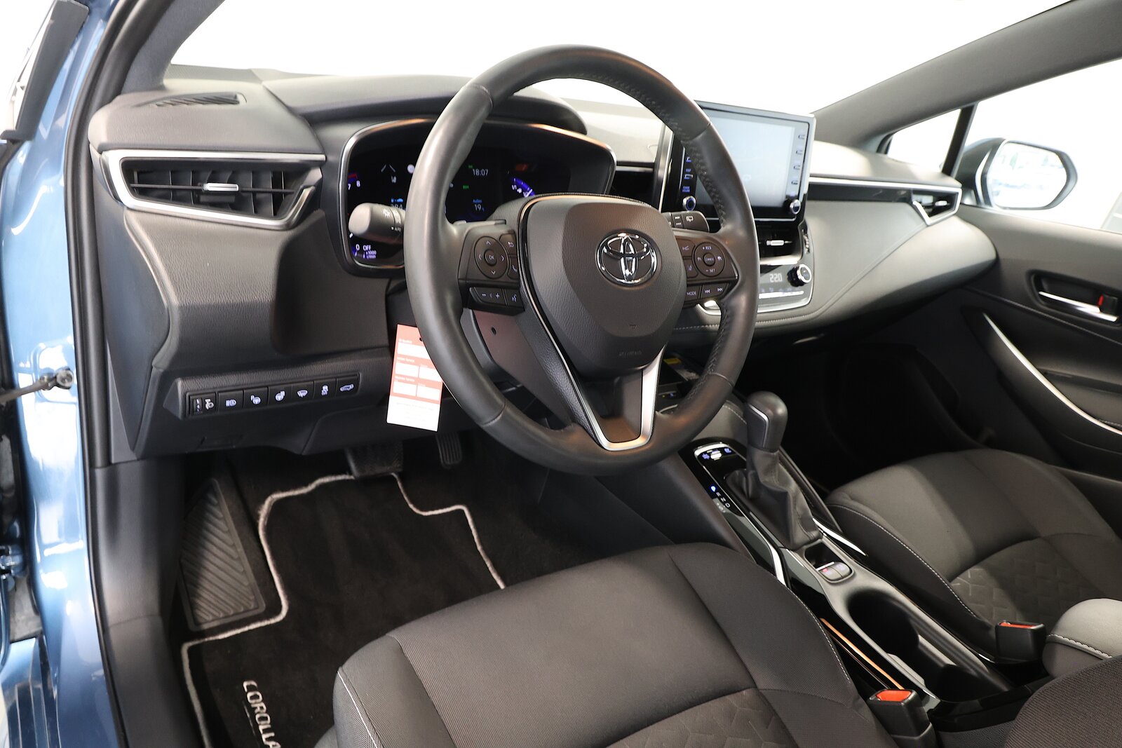 TOYOTA Corolla Touring Sports 2.0 HSD Trend *CH-Fahrzeug* *15 Jahr, Hybride Intégral Essence/Électricité, Occasion / Utilisé, Automatique - 7
