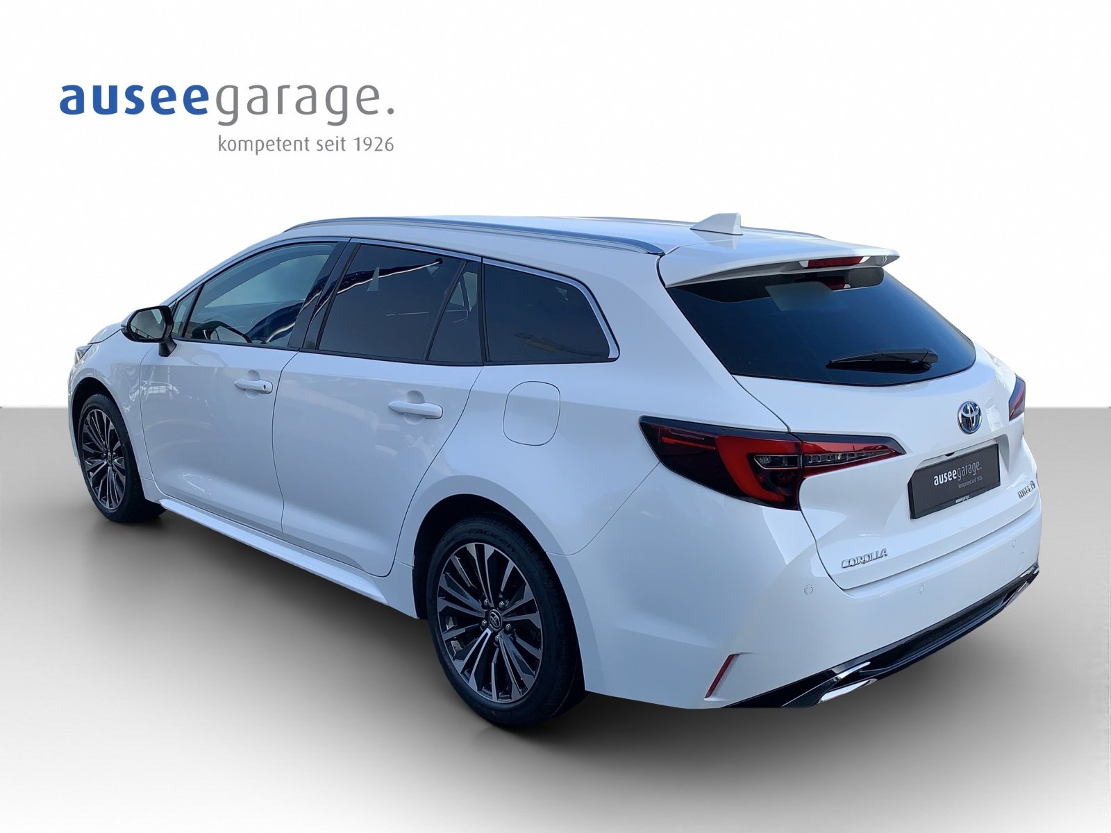 TOYOTA Corolla Touring Sports 2.0 HSD Trend, Hybride Integrale Benzina/Elettrica, Auto dimostrativa, Automatico - 2